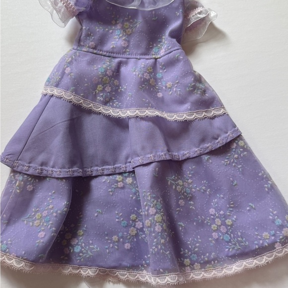 Encanto outfits for 18”doll - Picture 2 of 3